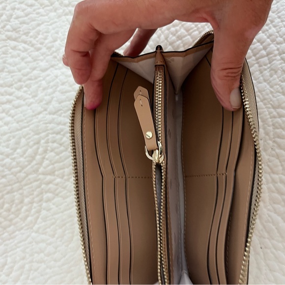 Kate Spade Gold Glitter Zip Around Wallet - Picture 4 of 12